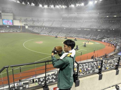 提供地陪服務的專家江育廣