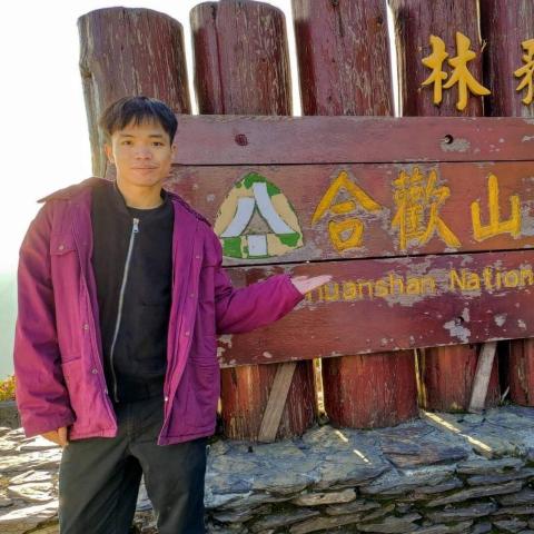 提供工資服務的專家陳俊成