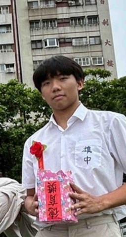 提供融蠟燈服務的專家吳杰融