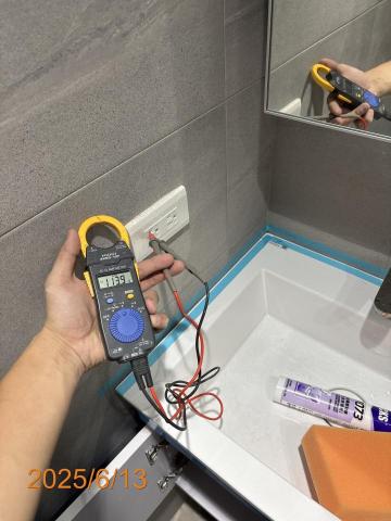 林致勳 - 插座測量