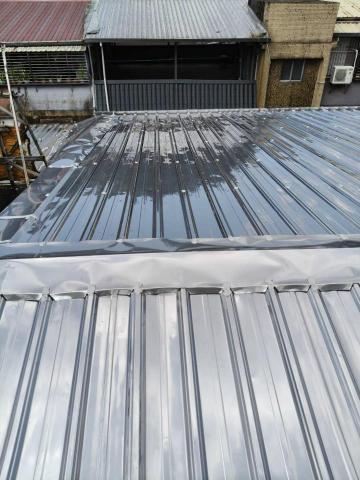 慧昇鐵皮屋工程行 - 文山區一壽街.屋頂覆蓋白鐵清板 慧昇鐵皮屋工程行 - 文山區一壽街.屋頂覆蓋白鐵清板