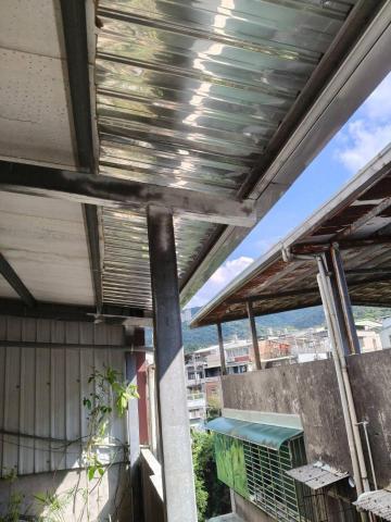 慧昇鐵皮屋工程行 - 新店安康路.屋頂覆蓋白鐵清板 慧昇鐵皮屋工程行 - 新店安康路.屋頂覆蓋白鐵清板
