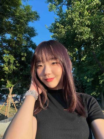 提供線上家教服務的專家范姜岑尹