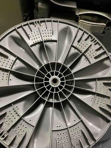 彭靖揚 - 洗衣機波輪盤清洗