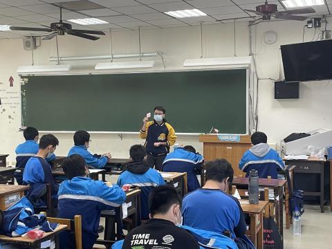 魔術師Zero - 高中魔術社講師