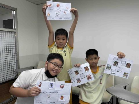 補習班教師｜私校英文家教｜自然發音｜口訣記憶法 - 認識聖誕節單字以及台灣重要節慶日