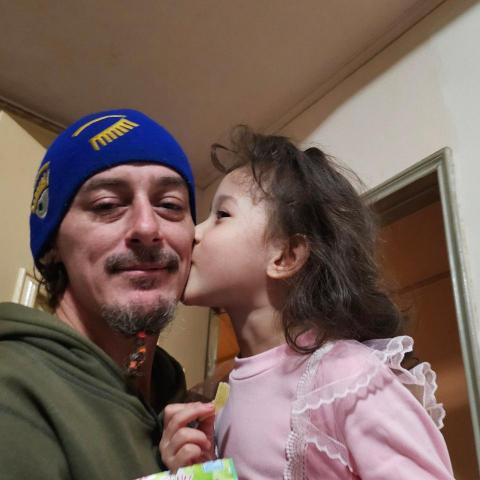 提供手工服務的專家炳瑞