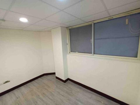 詹文欽，兆基屋管 - 