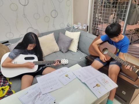 初學吉他教學自彈自唱 - 