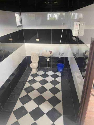 良達企業社 - 廁所設計鋪設