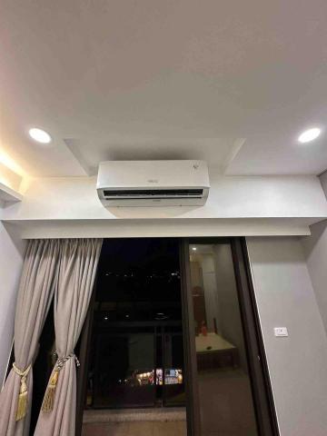 很高興為您服務 - 