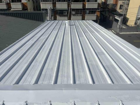 陳柏華 - 9月9號
出動高空自走車，施工屋頂隔熱器部分，相差20度
(前側)
地點:台中市烏日區健行路125號
