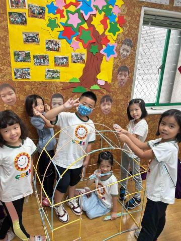 林津瑀 - 4D吸管課側拍