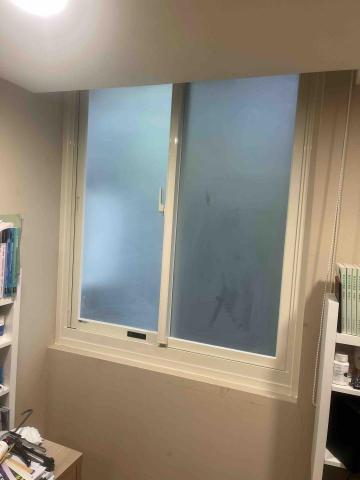 佳昇鋁門窗 - 施工後 乾式施工 R8隔音窗配8mm噴沙強化玻璃