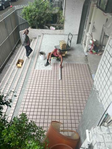 良達企業社 - 出入口地磚步道轉鋪設