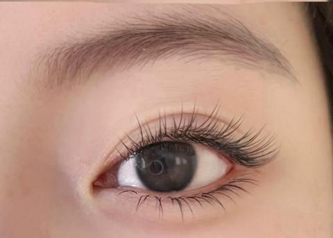美甲美睫護膚工作室 - 美睫自然（眼尾濃密型）