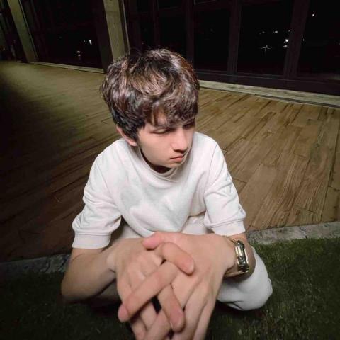 提供唱歌服務的專家沈豪