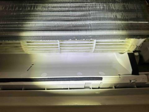 冷淨ㄧ夏分離式冷氣清洗 - 