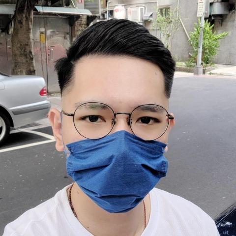 提供打字排版服務的專家楊晨碞