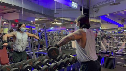 提供hiit有氧服務的專家Max私人健身教練