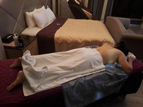 彰化市個人按摩工作室/中部到府按摩 - 仕女油壓按摩 彰化市個人按摩工作室/中部到府按摩 - 仕女油壓按摩