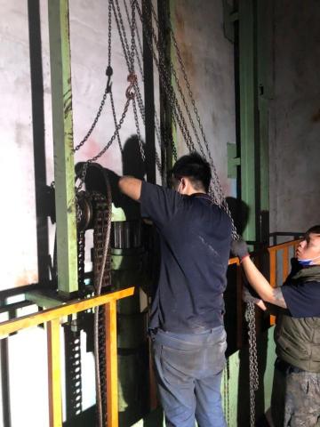 立久科技股份有限公司 - 油壓梯油封更換