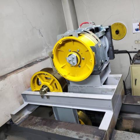 立久科技股份有限公司 - 電梯馬達更新(採用新世代無齒輪馬達)