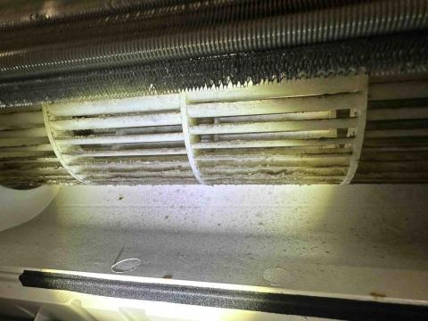 冷淨ㄧ夏分離式冷氣清洗 - 