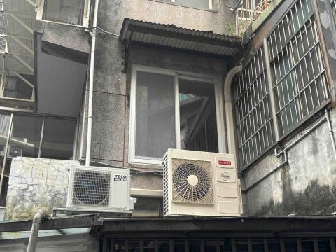 空調 - 
