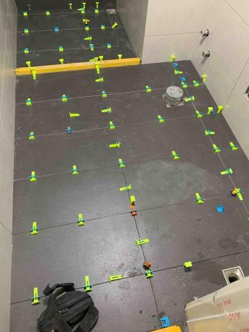 林佑祥 - 台中市區民宅浴室修改（壁地30*60）