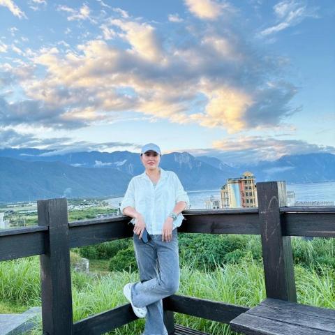 提供煮飯服務的專家Junmei Xiang