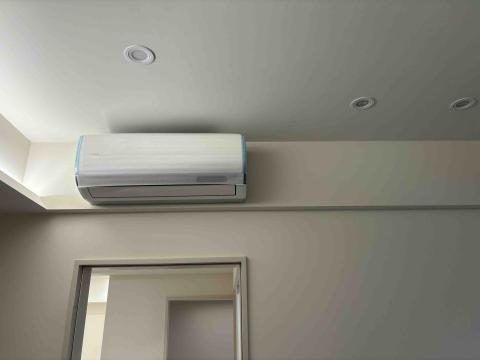 空調 - 