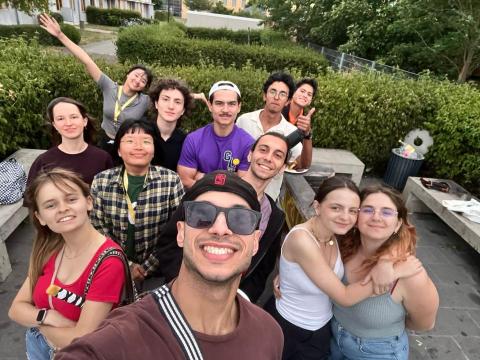 楊芳瑜 - 我在左後方！