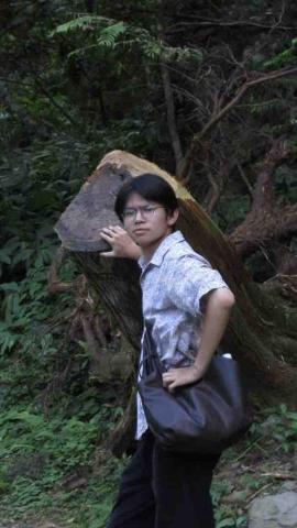 提供油畫服務的專家蔡仲軒