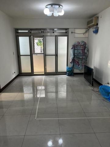 美屋（許先生） - 隔間前