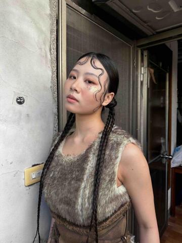 裴秋芳 - 外拍髮型師 裴秋芳 - 外拍髮型師