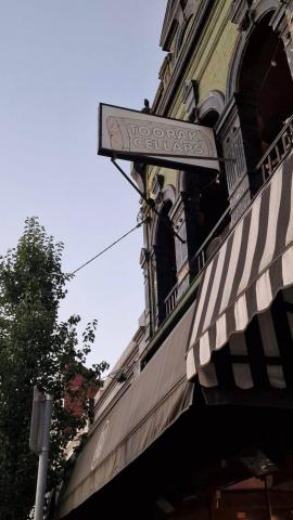 陳韻晴Charlotte - *長期待在澳洲墨爾本