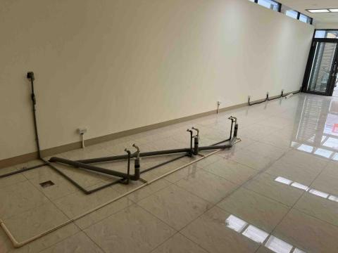 沈威志 - 美髮院給排水配管