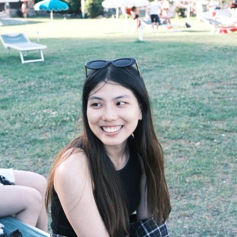 提供準備toeic服務的專家鄭幃珊