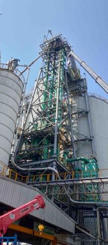 大吉鷹架工程行 - 沙拉油大廠管道補修油漆管架