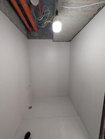 洪崇哲 - 30x60磁磚壁地對縫