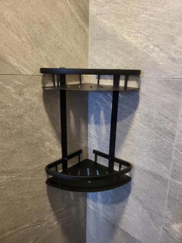 傑飛水電工作室 - 衛浴架安裝