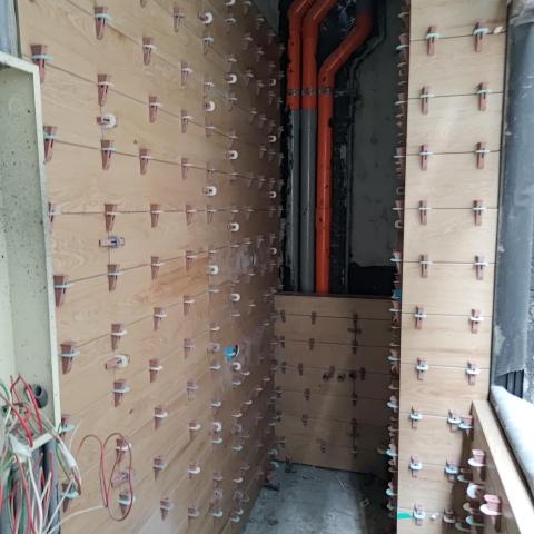 洪崇哲 - 木紋磚鋪貼