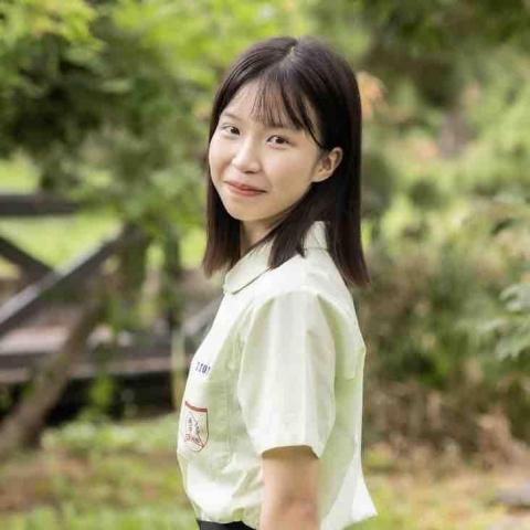 李家妡 李家妡