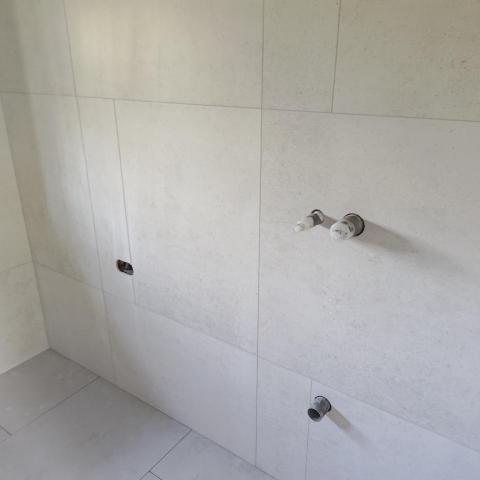 洪崇哲 - 80x80壁磚鋪貼