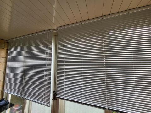 傑飛水電工作室 - 百葉窗安裝