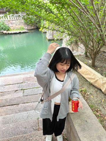 提供經營管理服務的專家黃暄潁