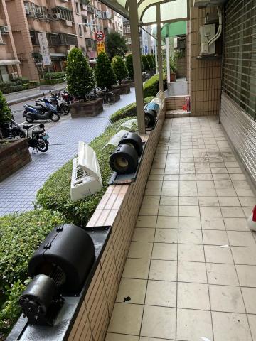 陳先生 - 清洗各類冷氣