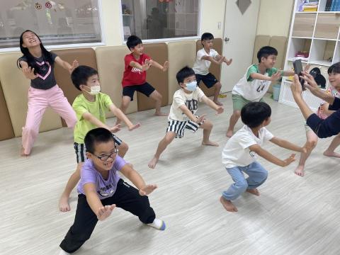 安東教練·實戰專家（防身技能首選） - 幼兒童街頭防身術暨武學課程