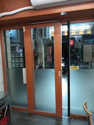 木工阿澤 - 修改推拉門